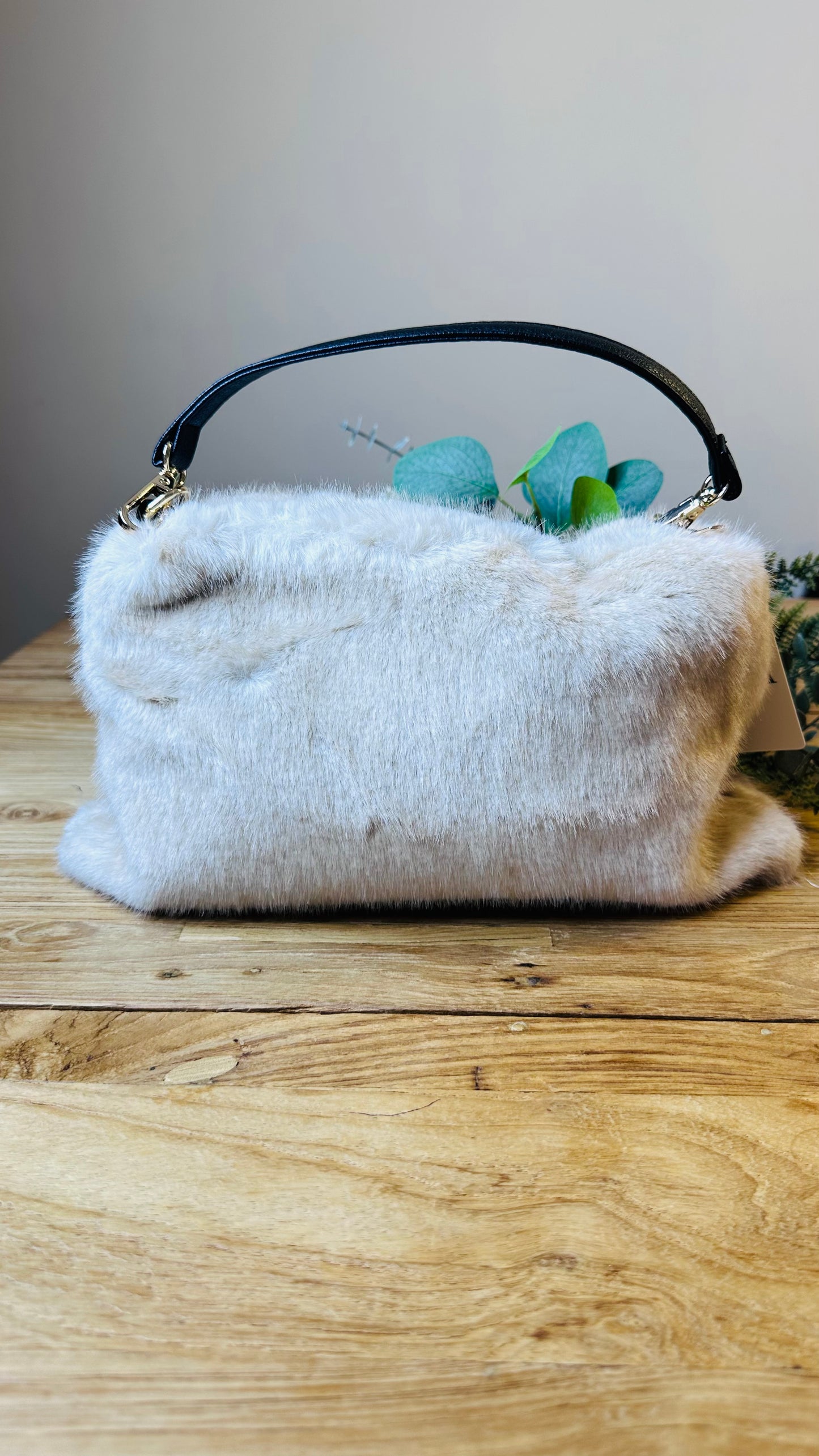 Furry bag + 3 colors