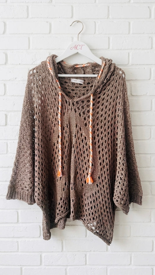 Poncho de punto calado con capucha +2 colores