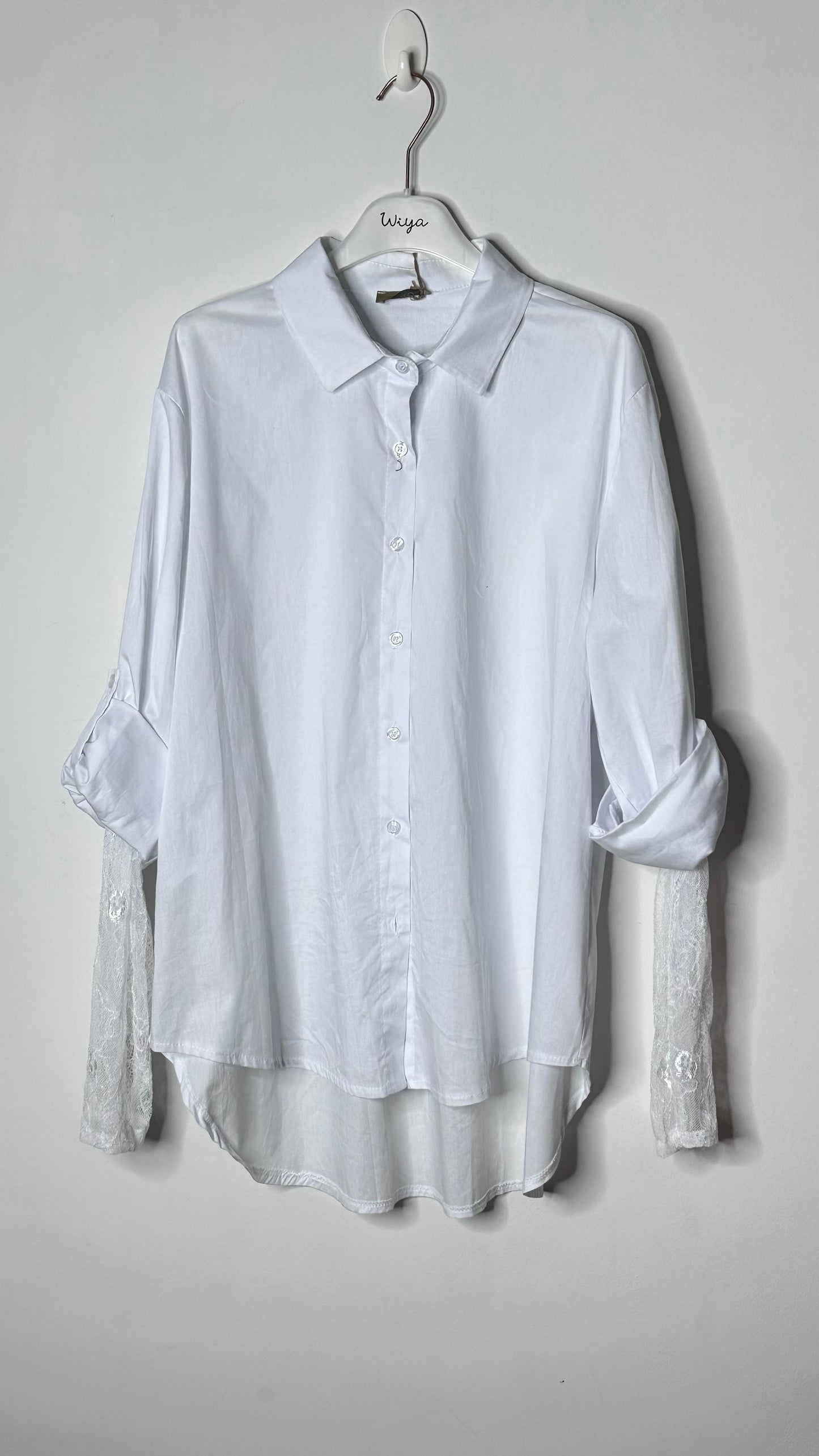 Camisa detalle de blonda