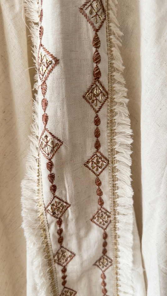 Vestido halter boho con bordados