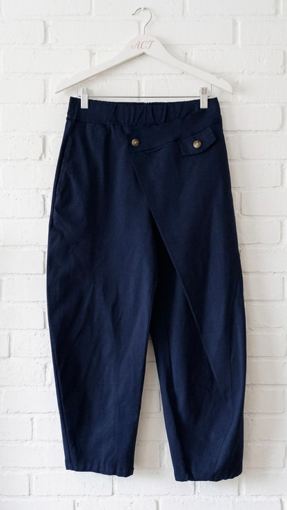 Pantalón asimétrico cruzado +4colores
