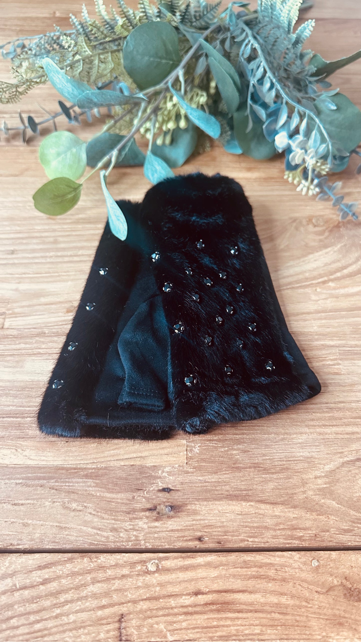 Swarovski mittens +1 color