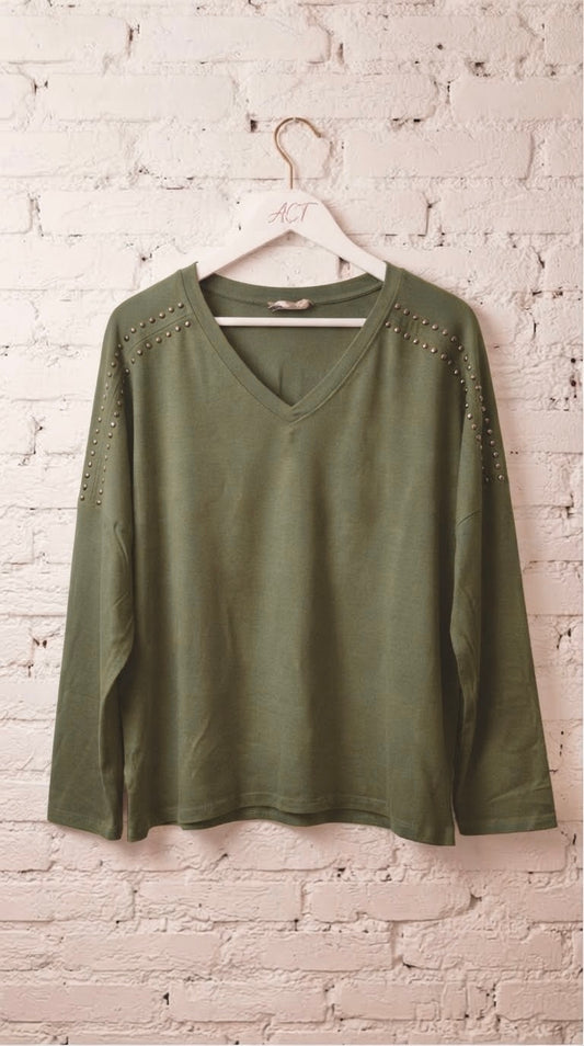 Camiseta oversize tachas +5 colores