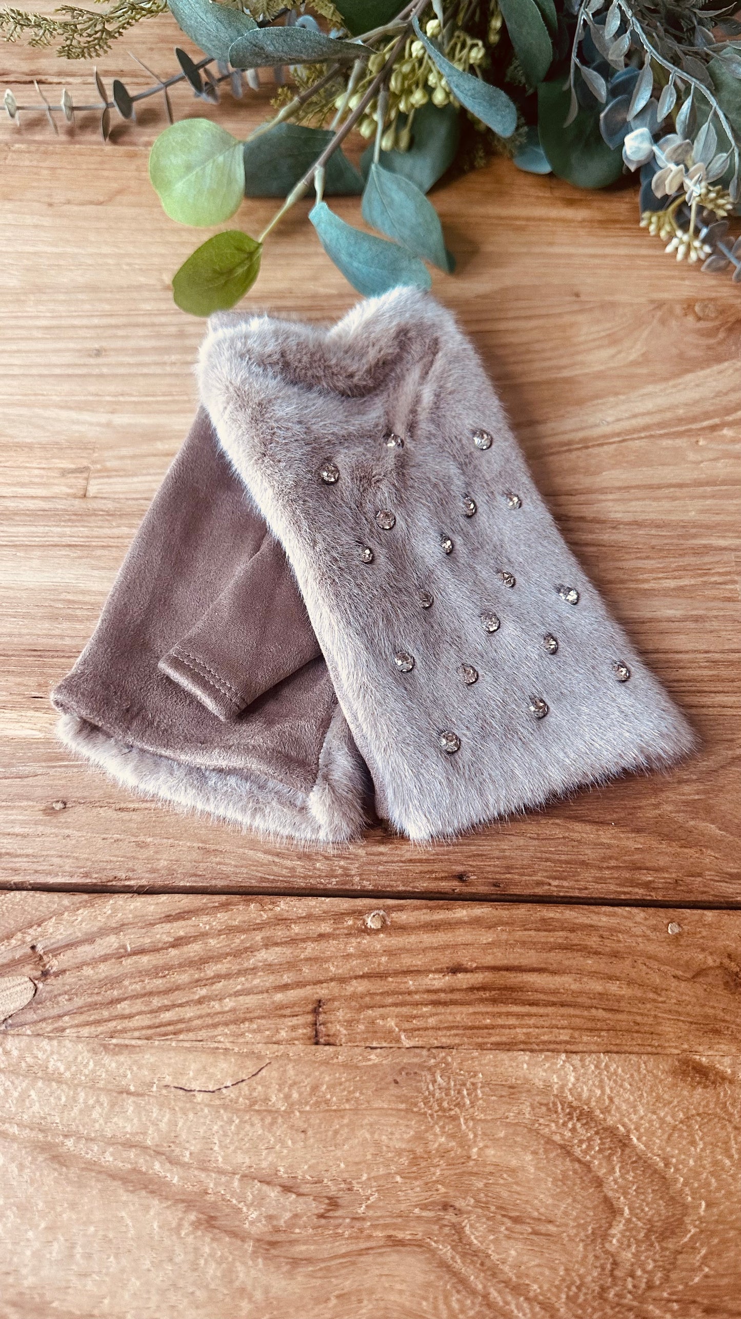 Swarovski mittens +1 color