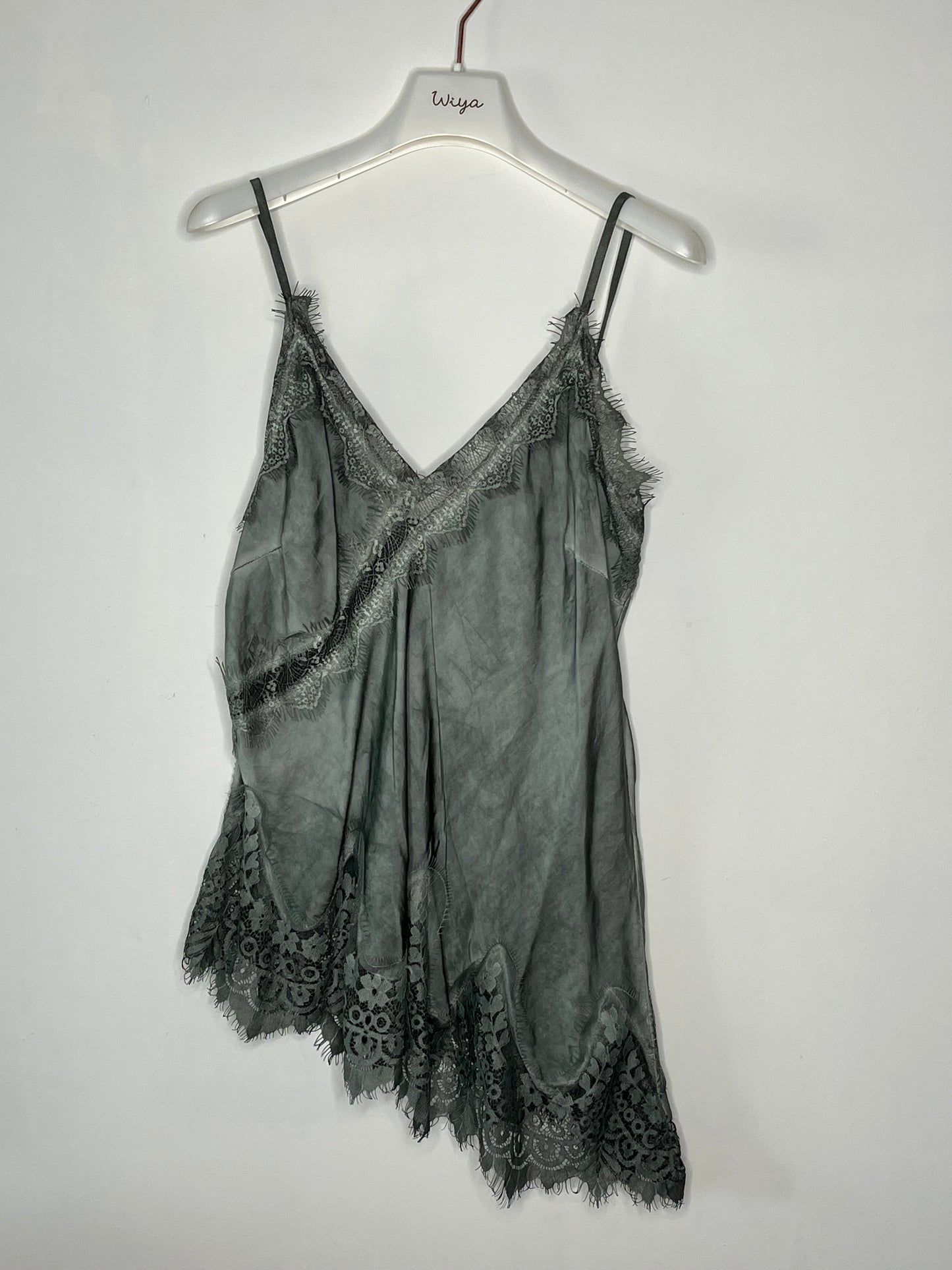 Asymmetrical lace top +10 colors