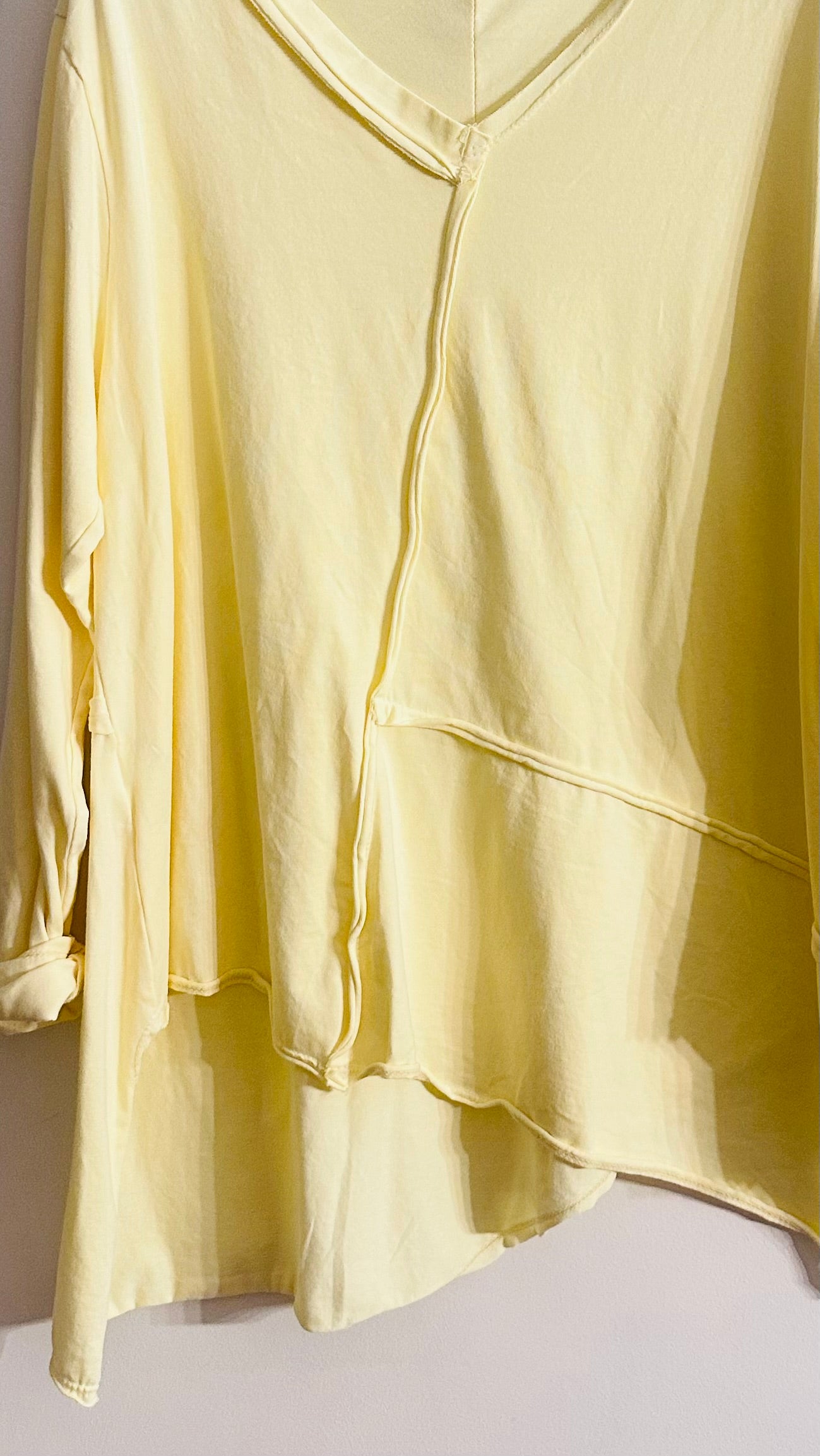 Camiseta irregular +4 colores