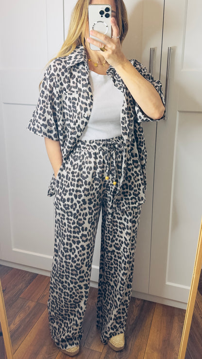 Leopard print cotton shirt