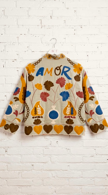 Chaqueta Bordada Amor