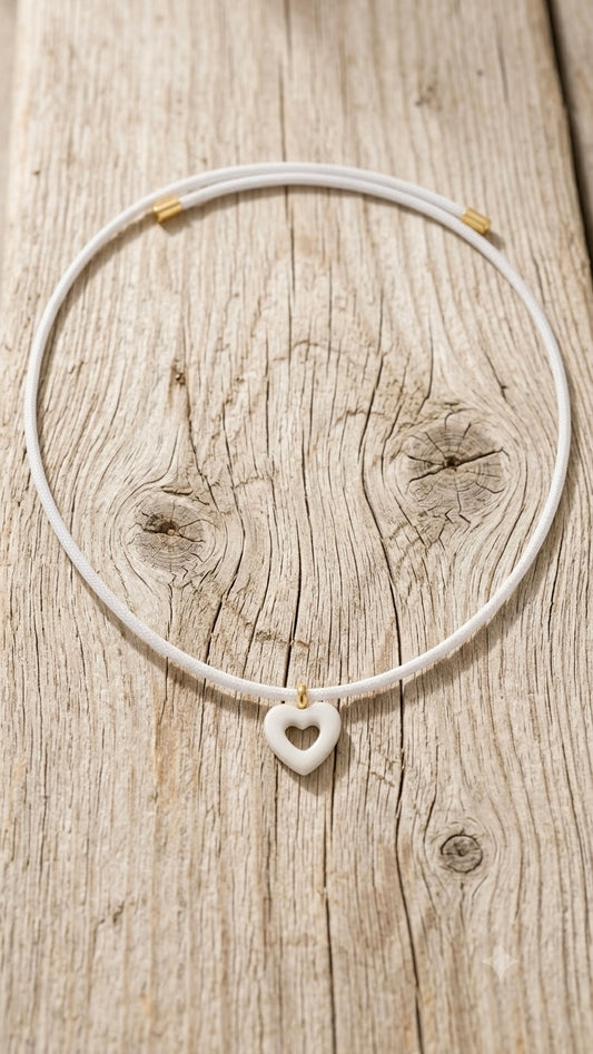 Collar de Cordón Magnético con Colgante de Corazón +1 color
