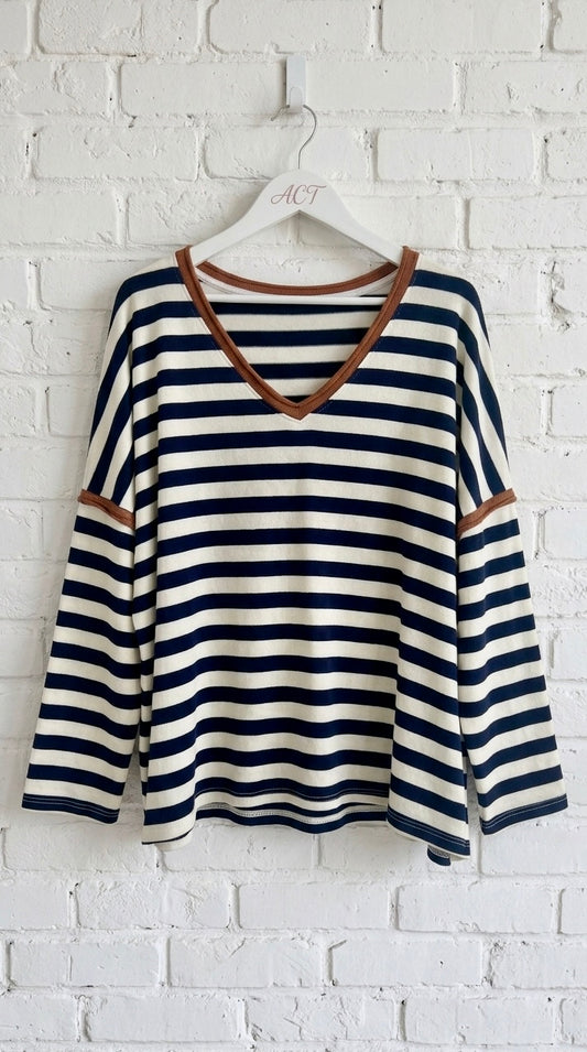 Sudadera ligera oversized a rayas con cuello en V + 2 colores