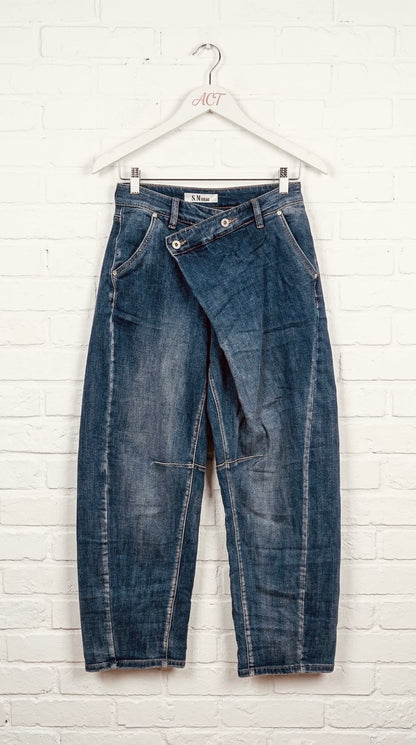 Jeans Barrel Fit con Cierre Cruzado