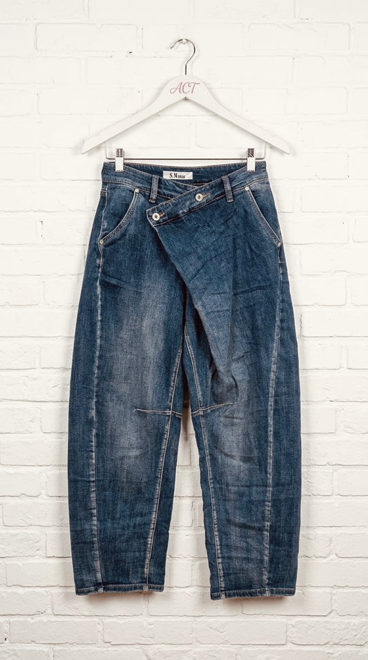 Jeans Barrel Fit con Cierre Cruzado
