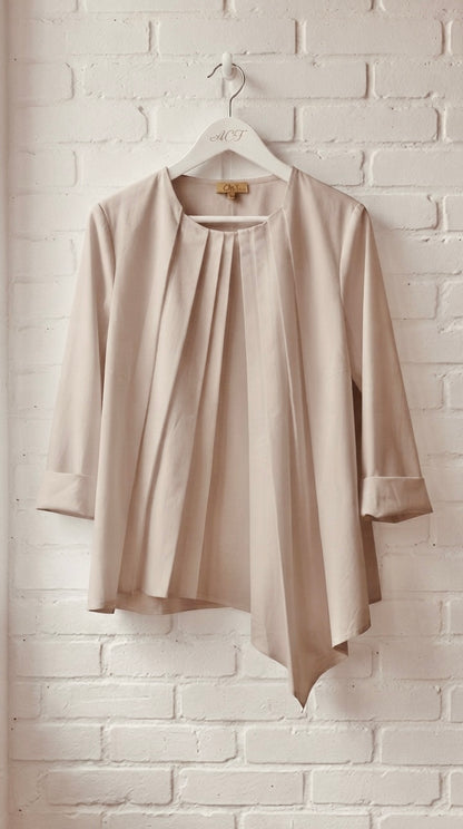 Blusa Plisada Asimétrica+1 color