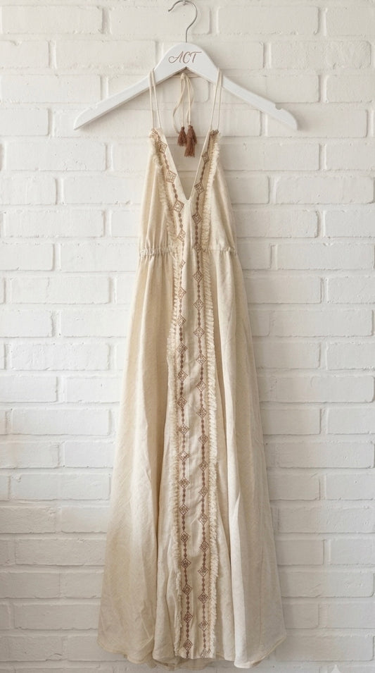 Vestido halter boho con bordados